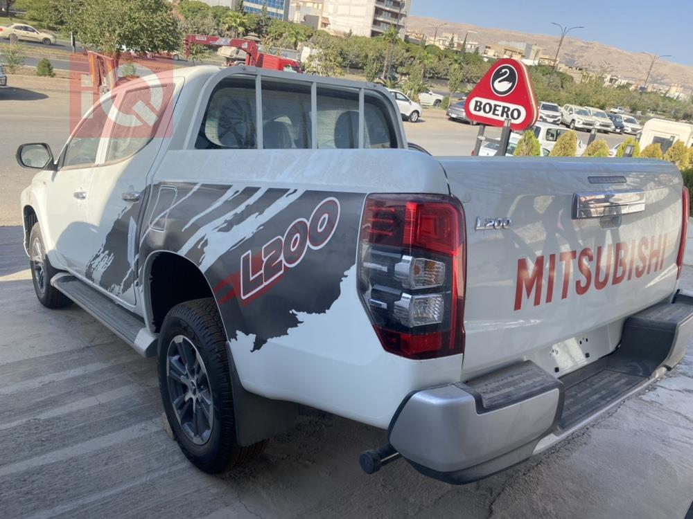 ميتسوبيشي L200